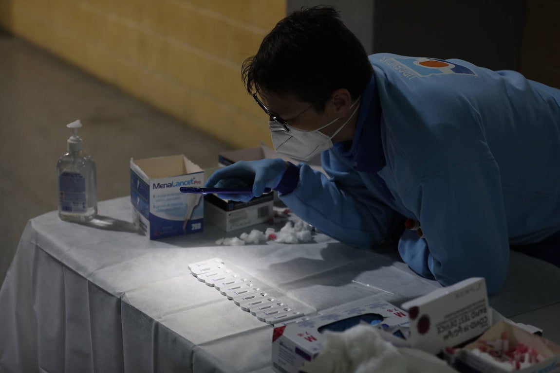 En imágenes, los test del Covid a los docentes en Córdoba