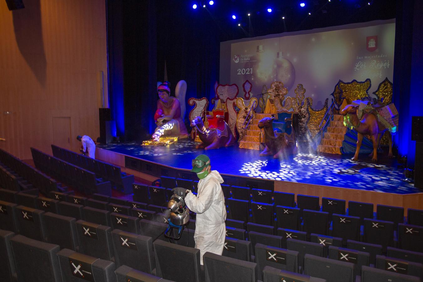 Dos días para ver a Melchor, Gaspar y Baltasar en Ávila. Durante dos jornadas, los Magos han acudido al Palacio de Congresos Lienzo Norte de Ávila para ver a los niños, con entrada previa para acceder