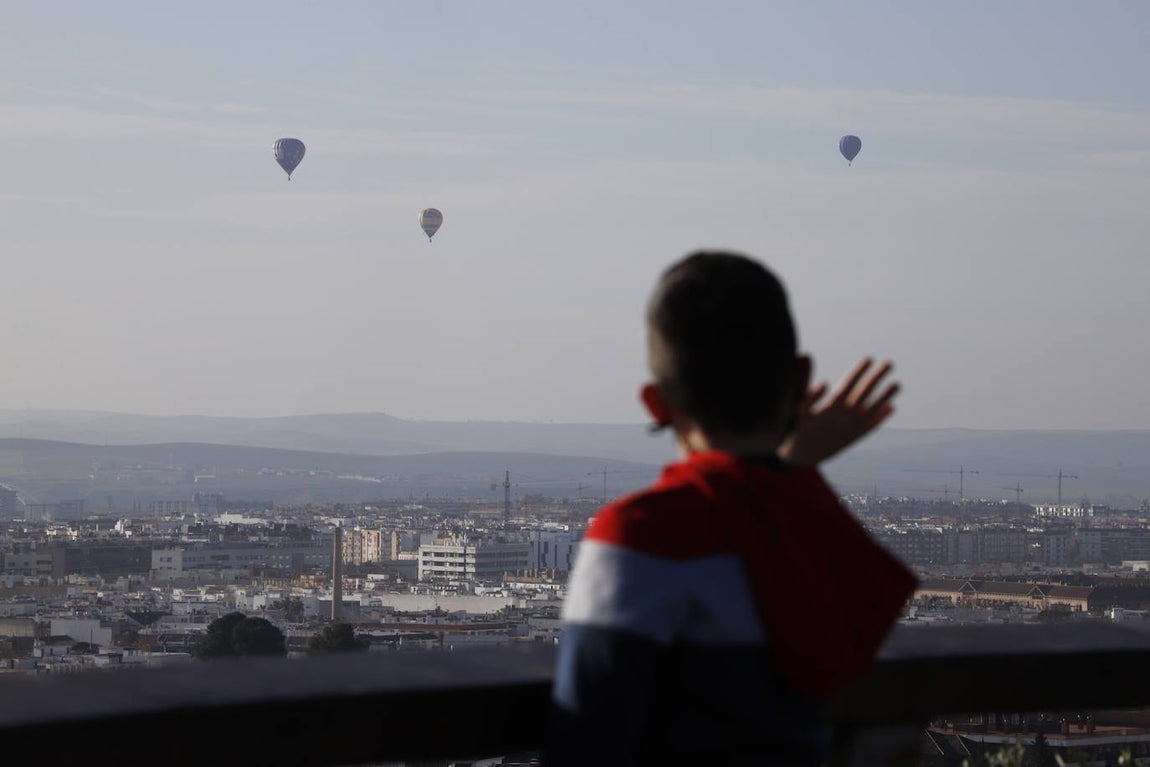 #ReyesMagosABC Así han esperado los niños la llegada de los Reyes a Córdoba, en imágenes