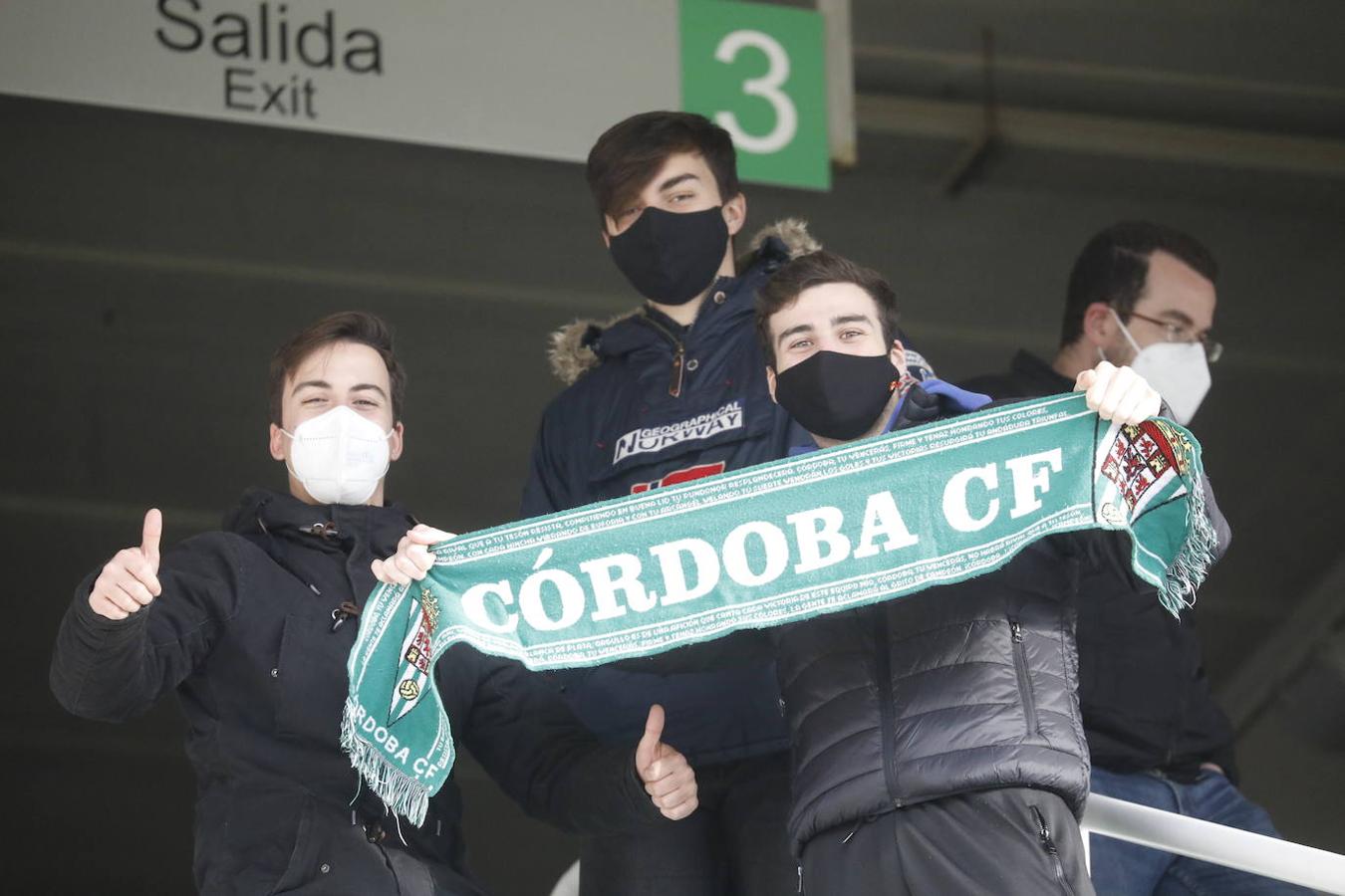 El ambientazo con 2.500 espectadores en la grada en el Córdoba CF - Getafe