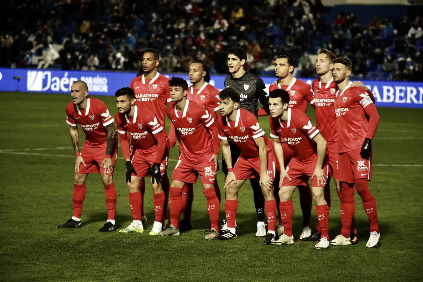 Las mejores imágenes del encuentro entre el Linares y el Sevilla F.C.