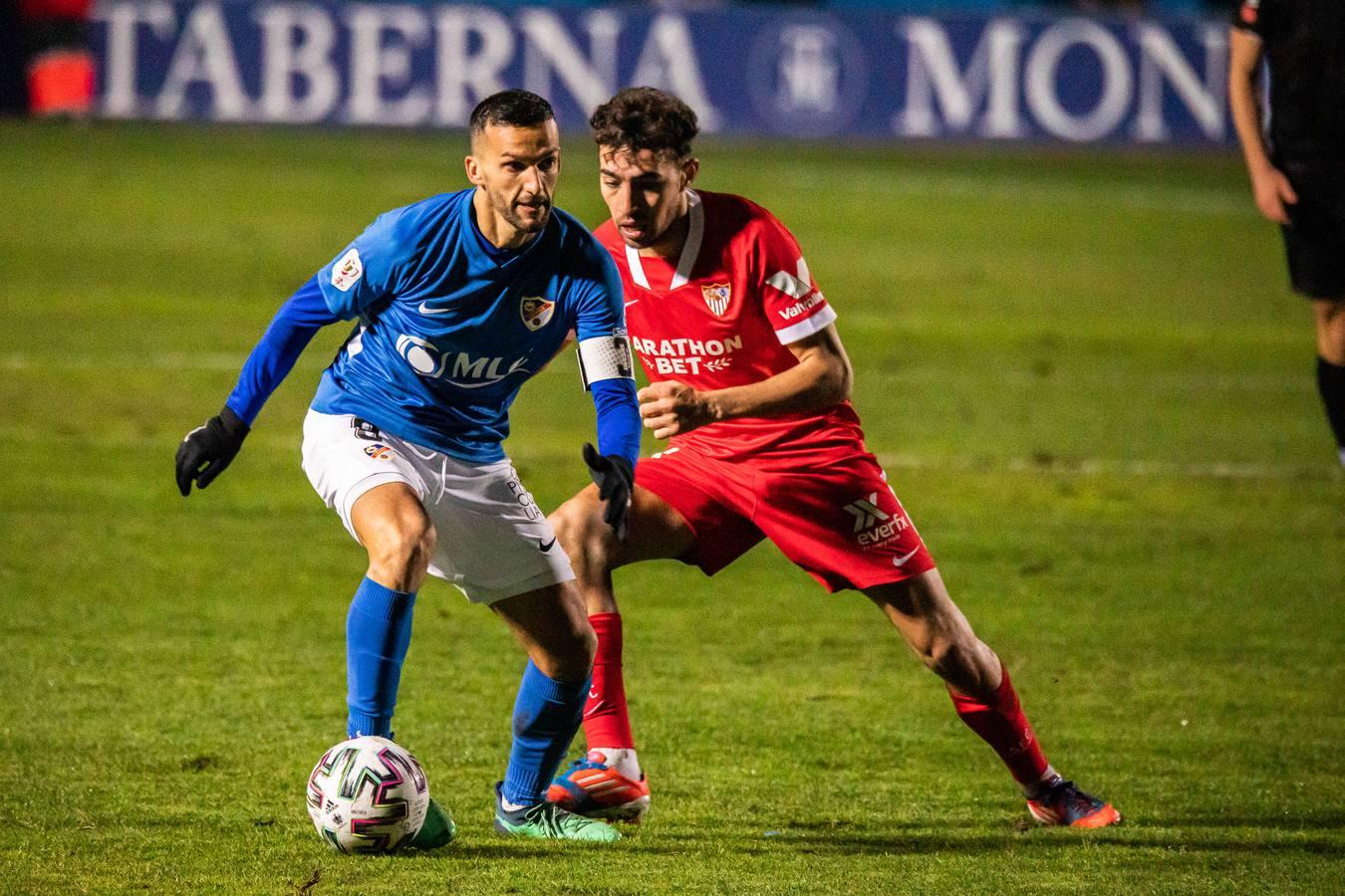 Las mejores imágenes del encuentro entre el Linares y el Sevilla F.C.