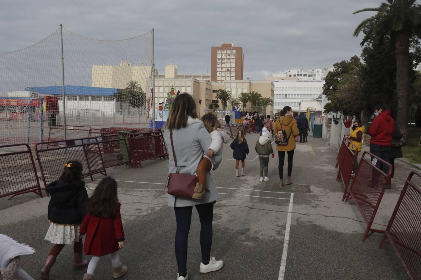 Reyes Magos de Cádiz: largas colas para ver a sus majestades