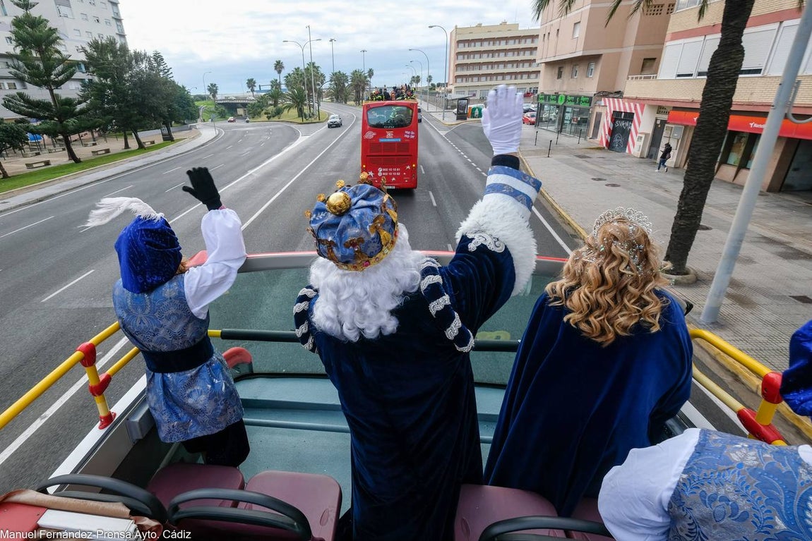 Fotos: La mágica mañana de los Reyes Magos en Cádiz