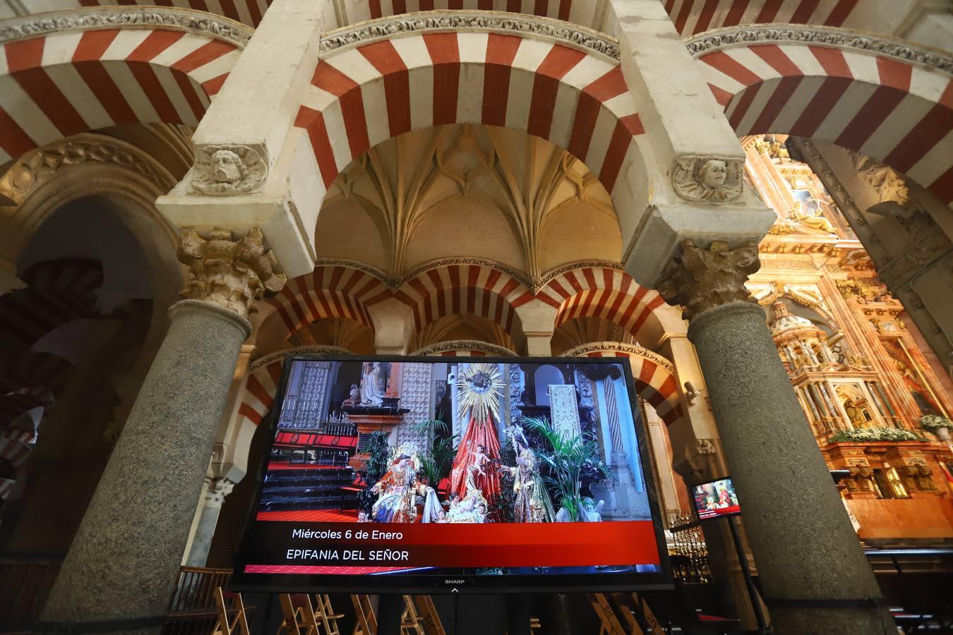 La misa de la Epifanía en la Catedral de Córdoba, en imágenes