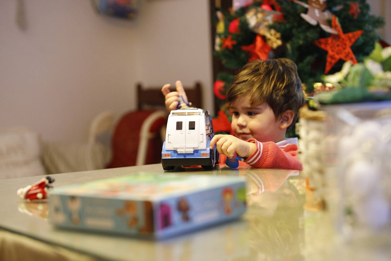 La ilusión de los niños cordobeses de la mañana de Reyes, en imágenes