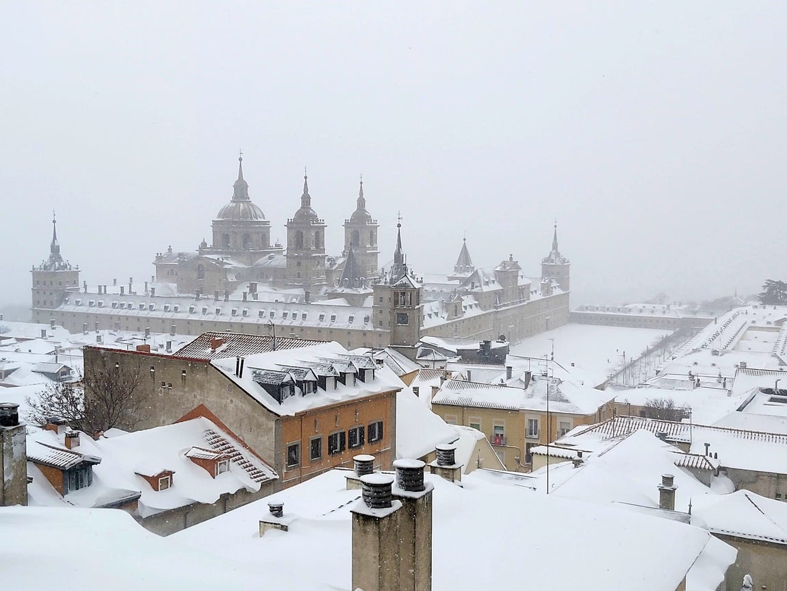 Así quedó El Escorial (Madrid) tras el paso de la borrasca Filomena. 