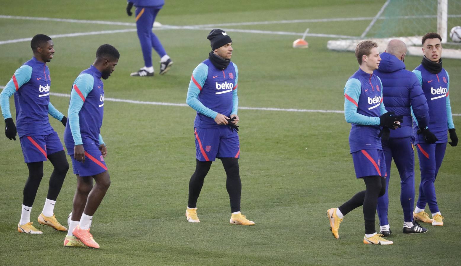 El entrenamiento del Barcelona en El Arcángel en Córdoba, en imágenes