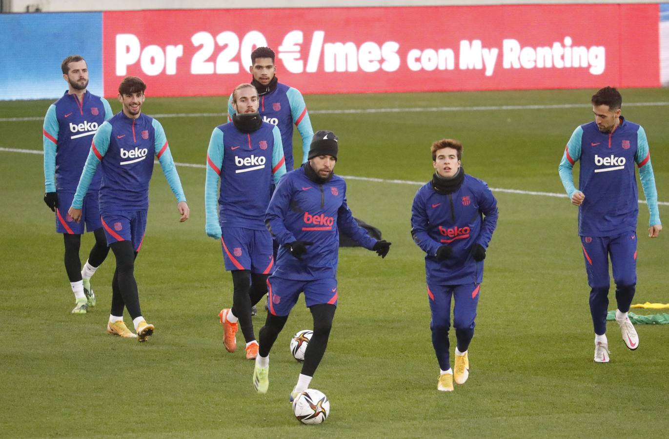 El entrenamiento del Barcelona en El Arcángel en Córdoba, en imágenes