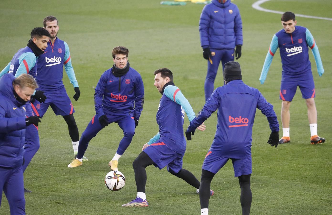 El entrenamiento del Barcelona en El Arcángel en Córdoba, en imágenes