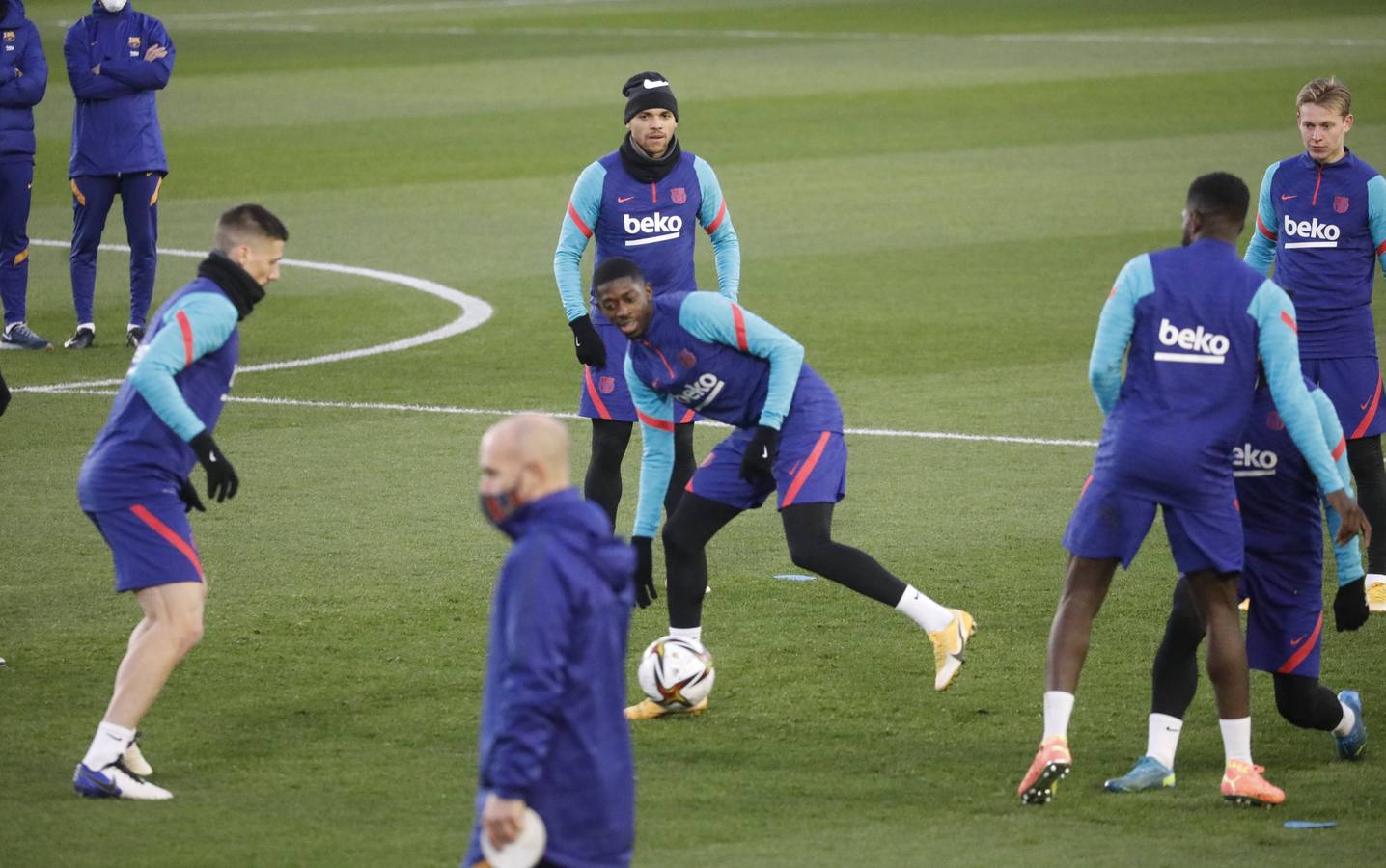 El entrenamiento del Barcelona en El Arcángel en Córdoba, en imágenes