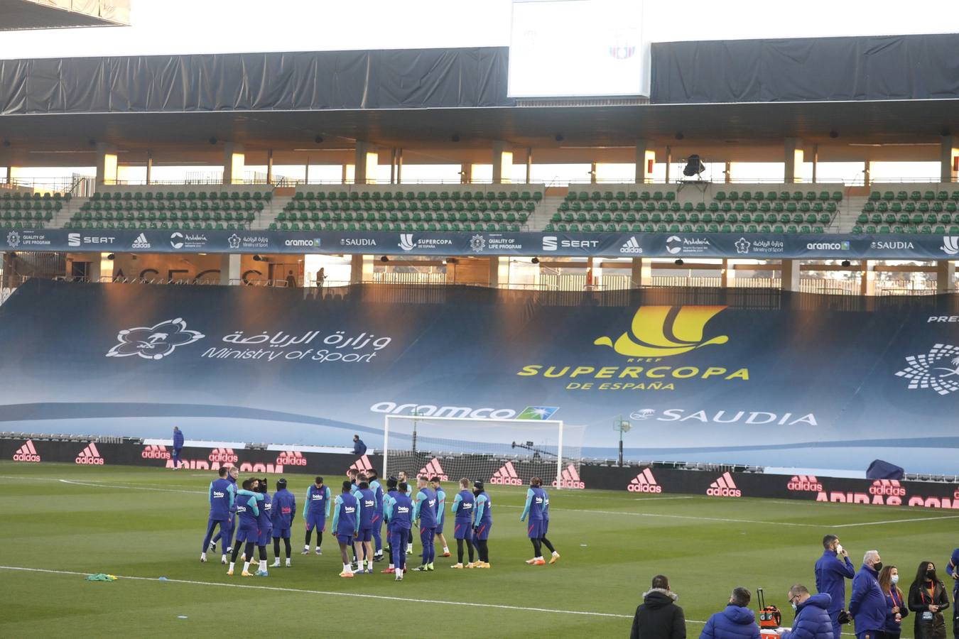 El entrenamiento del Barcelona en El Arcángel en Córdoba, en imágenes