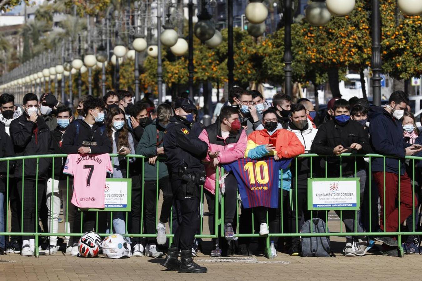 En imágenes, la llegada del Barcelona a Córdoba para disputar la Supercopa