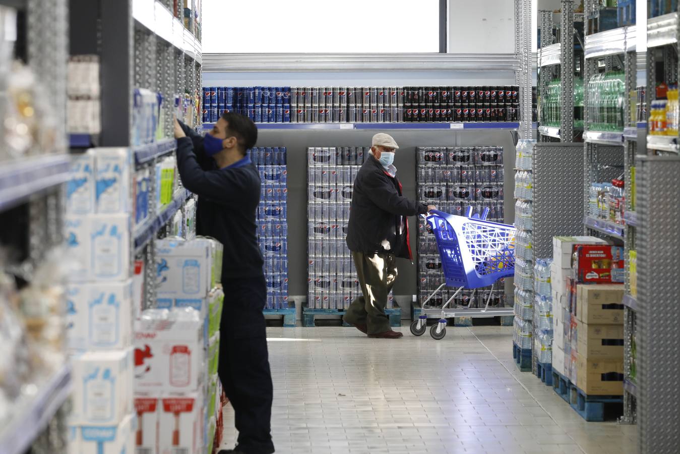 Confisur abre en Córdoba (Chinales) su tercer cash &amp;amp; carry, en imágenes