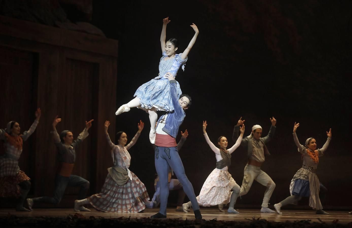 Una «Giselle» muy española en el Maestranza de Sevilla