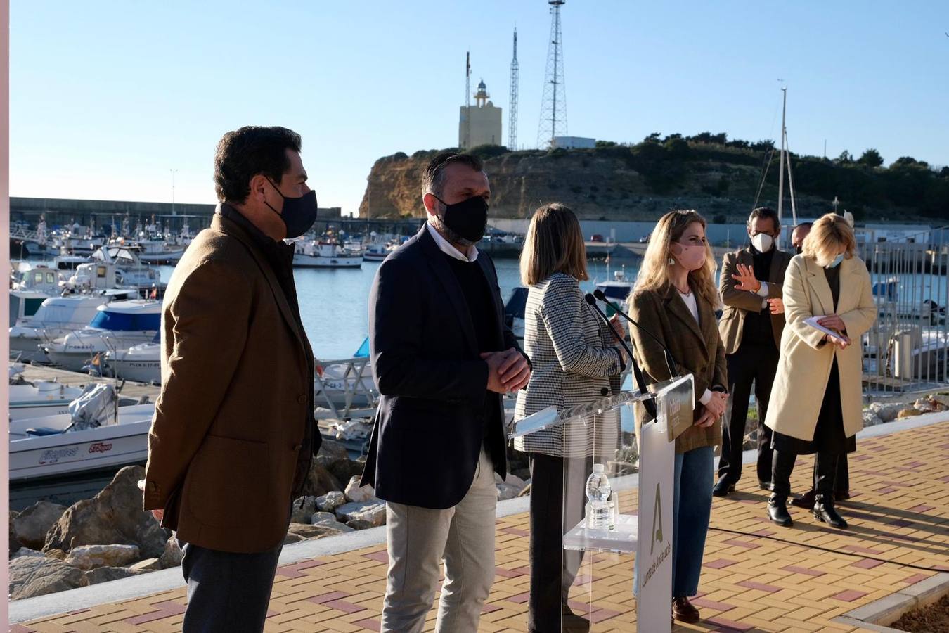 FOTOS: Así ha sido la visita de Juanma Moreno a Cádiz