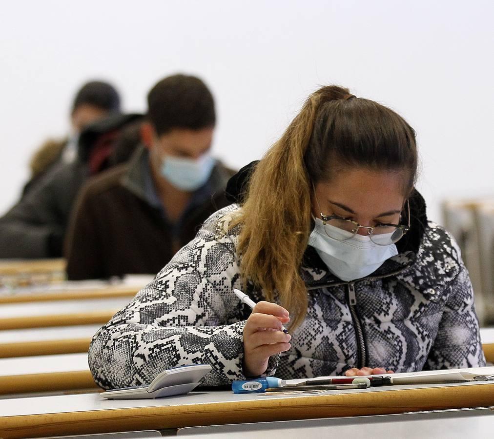 En imágenes, exámenes presenciales en la Universidad Pablo de Olavide