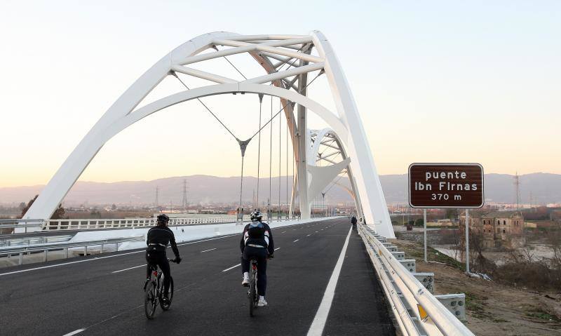 Una década del puente de Ibn Firnás de Córdoba, en imágenes