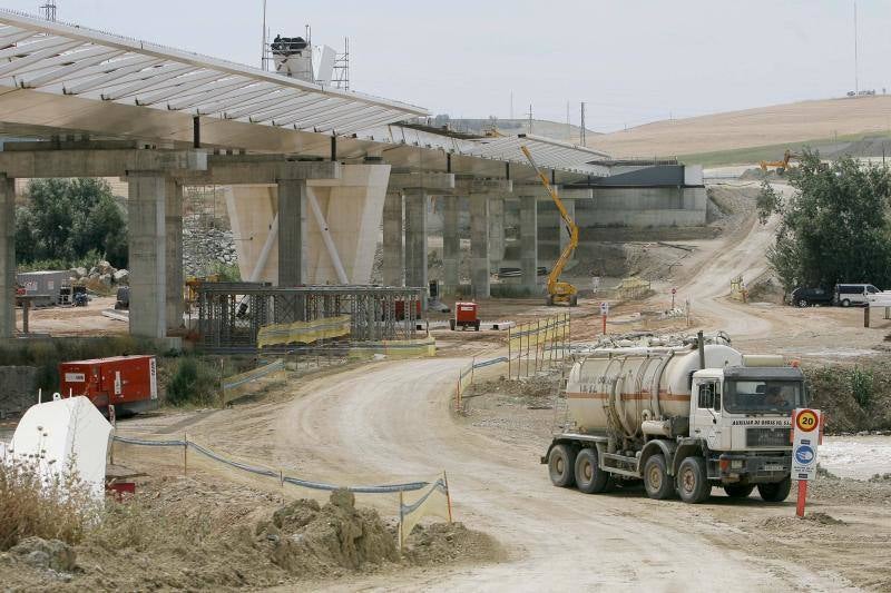 Una década del puente de Ibn Firnás de Córdoba, en imágenes