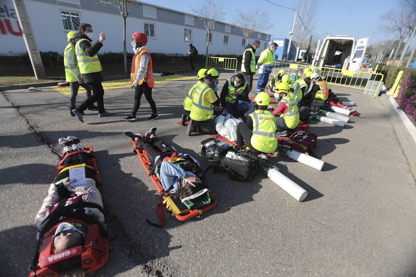 En imágenes, simulacro de actuación en la Escuela de Emergencias SAMU