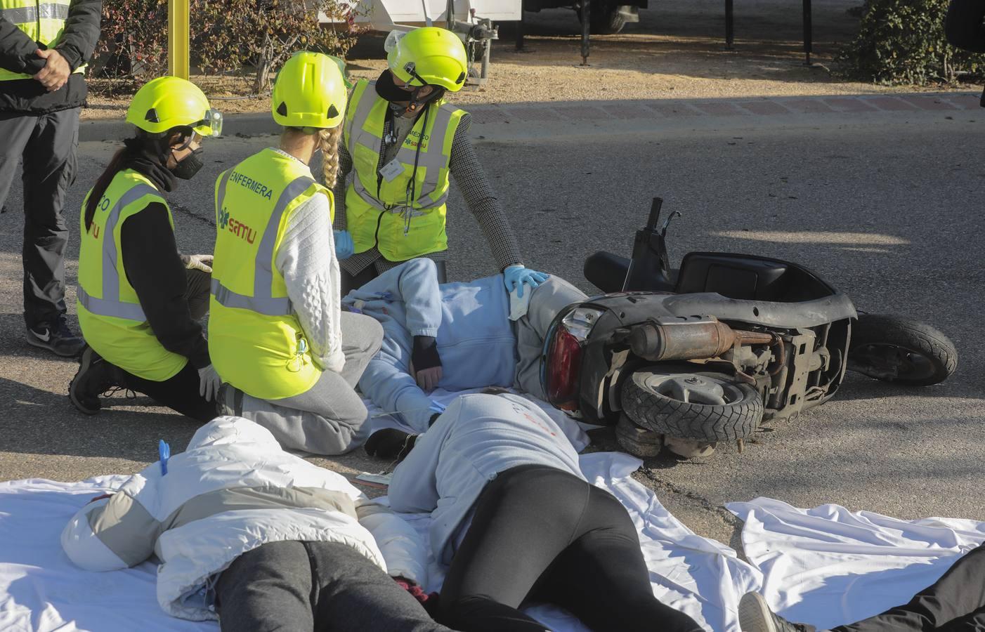 En imágenes, simulacro de actuación en la Escuela de Emergencias SAMU