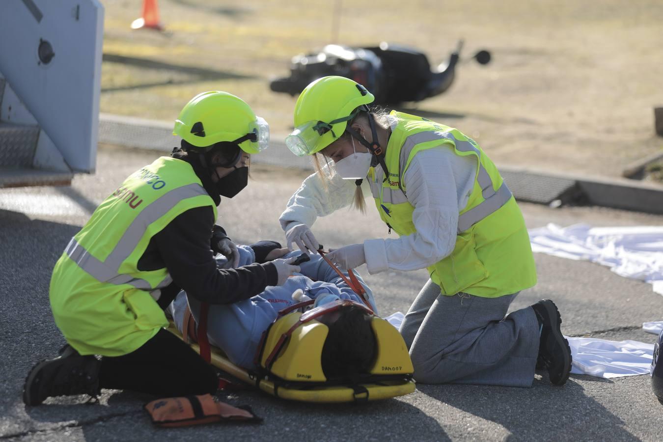 En imágenes, simulacro de actuación en la Escuela de Emergencias SAMU