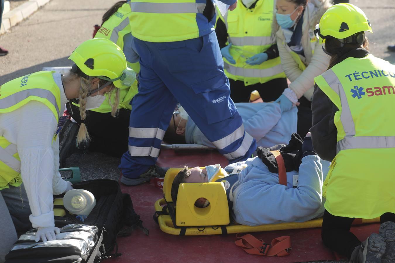 En imágenes, simulacro de actuación en la Escuela de Emergencias SAMU