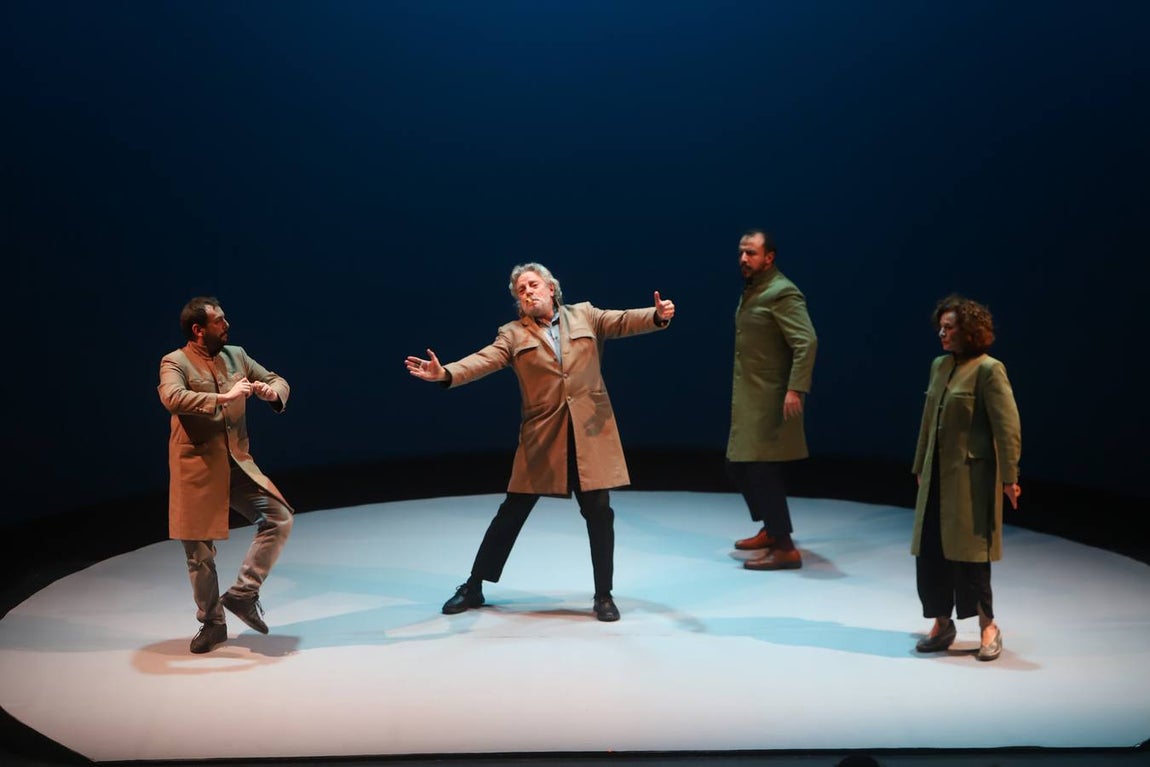 La sátira del «procés» de Els Joglars en Córdoba, en imágenes