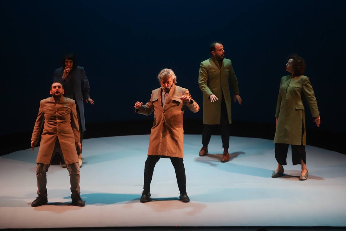 La sátira del «procés» de Els Joglars en Córdoba, en imágenes