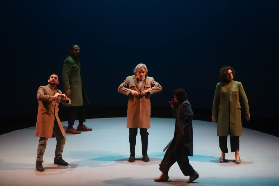 La sátira del «procés» de Els Joglars en Córdoba, en imágenes