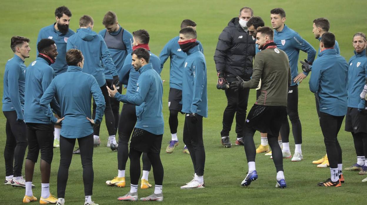 En imágenes, el entrenamiento del Athletic en Sevilla