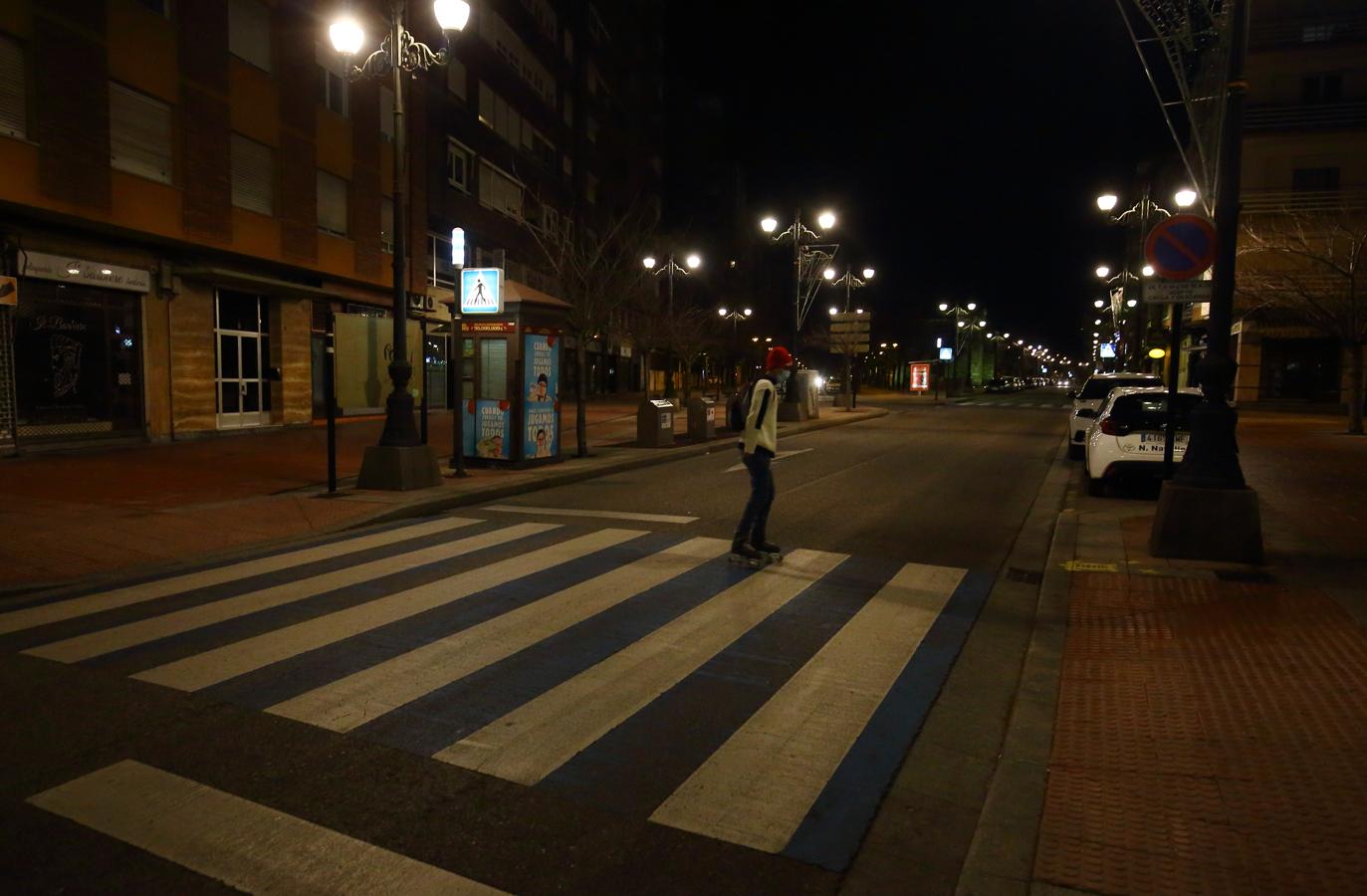 Calles casi vacías en Ponferrada. 