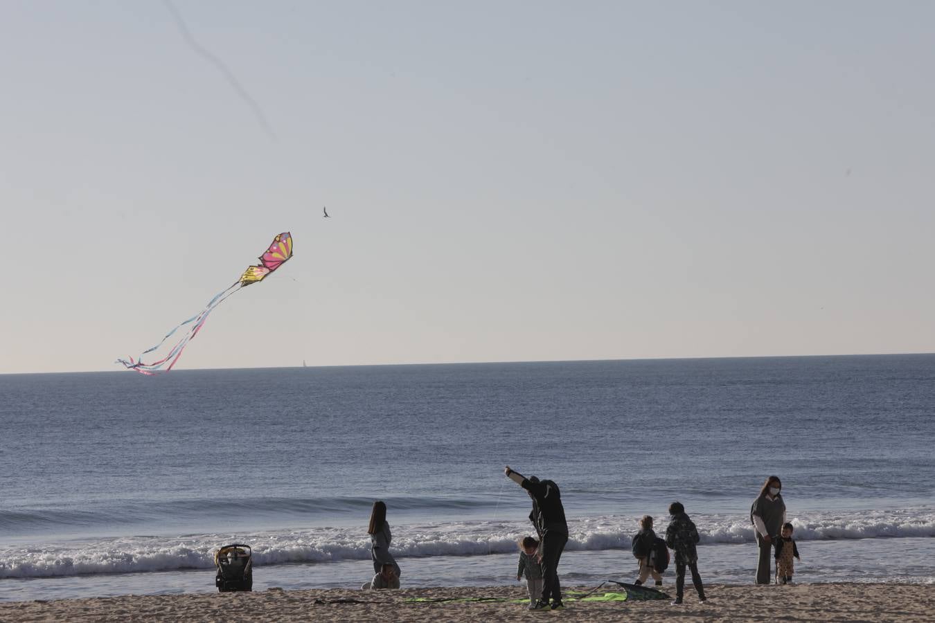 Ambiente en Cádiz horas antes del inicio de las nuevas restricciones