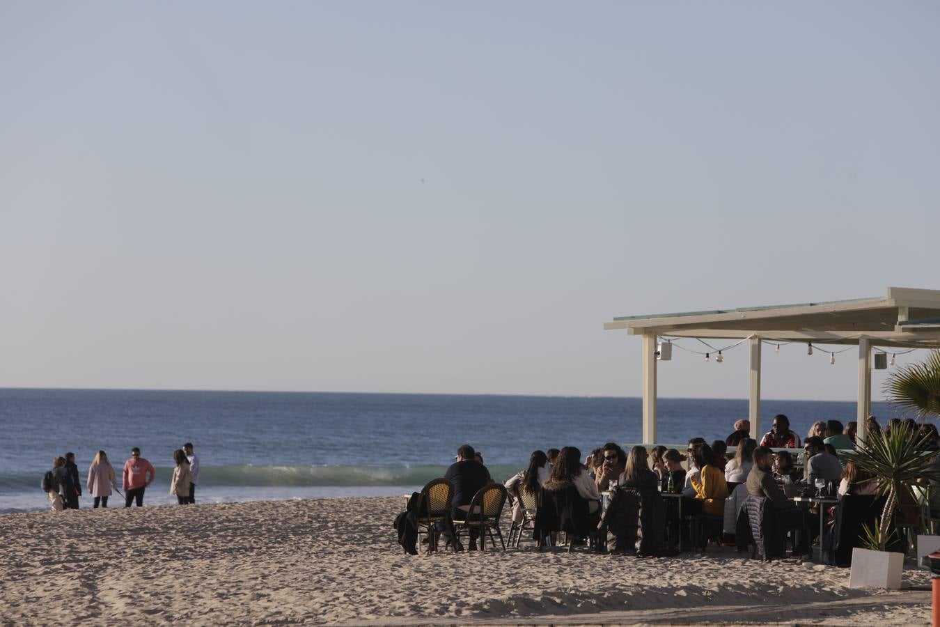 Ambiente en Cádiz horas antes del inicio de las nuevas restricciones