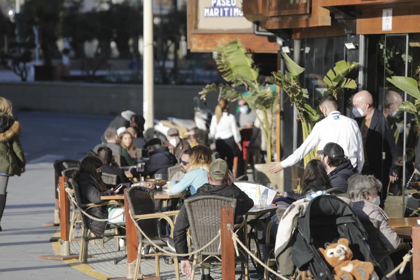 Ambiente en Cádiz horas antes del inicio de las nuevas restricciones