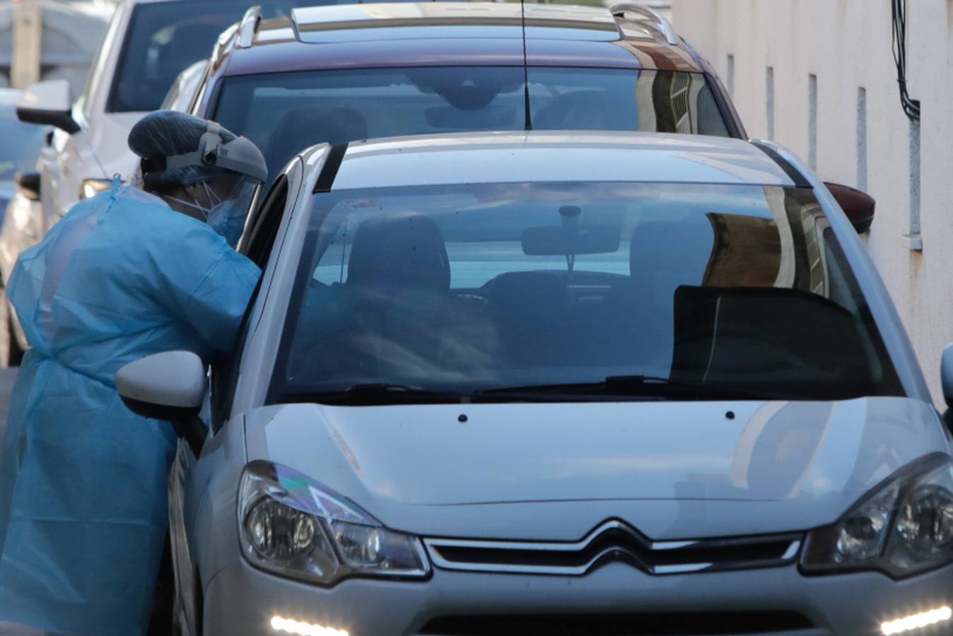 Pruebas PCR en el centro de salud de la barriada de la Paz de Cádiz