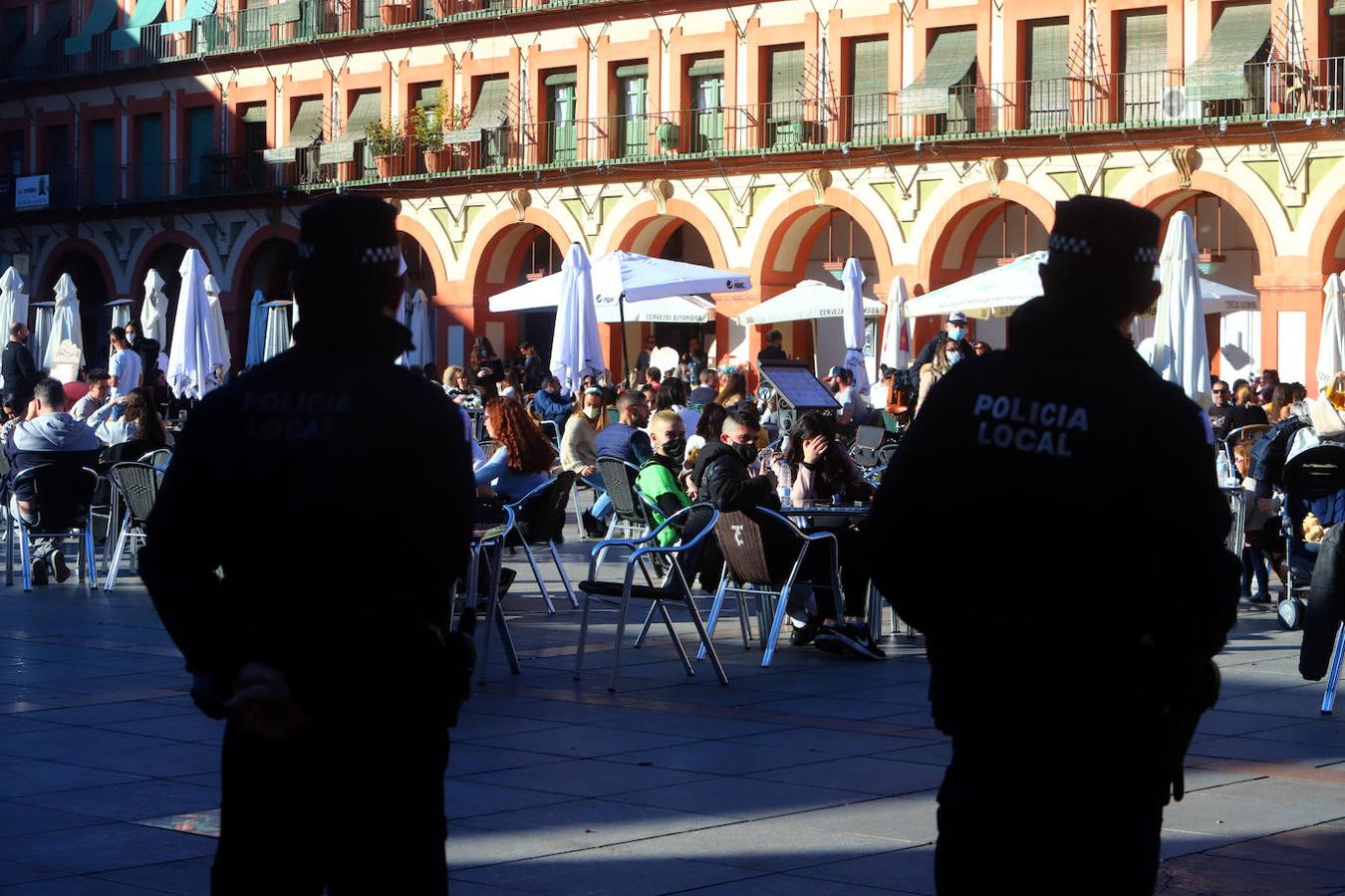 En imágenes, la primera jornada de nuevas restricciones en Córdoba, Pozoblanco y Lucena