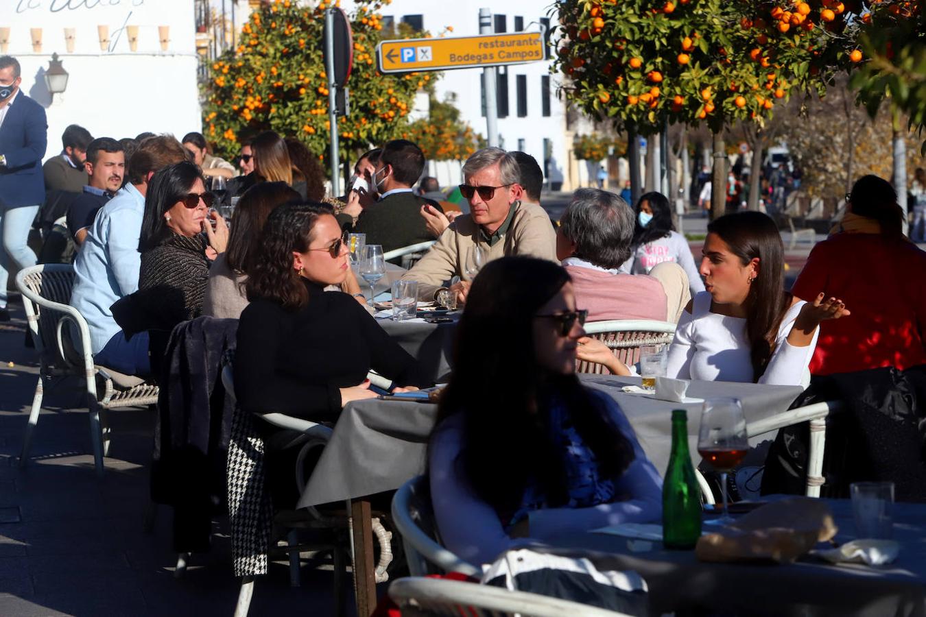 En imágenes, la primera jornada de nuevas restricciones en Córdoba, Pozoblanco y Lucena