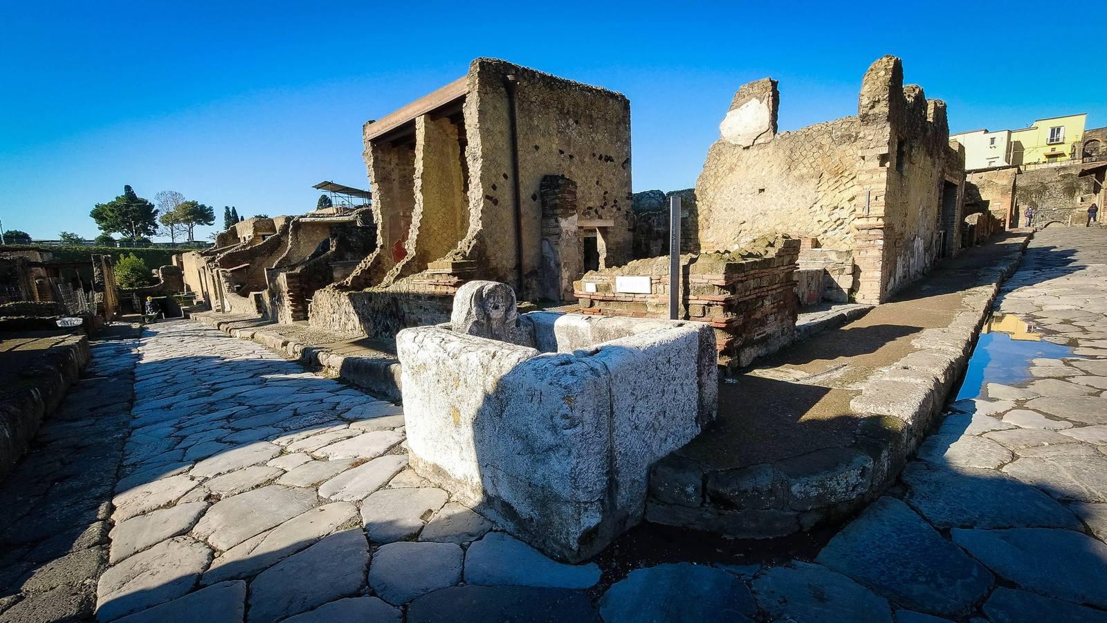 Reapertura de Herculano, la ciudad que fue arrasada por el Vesubio, en imágenes