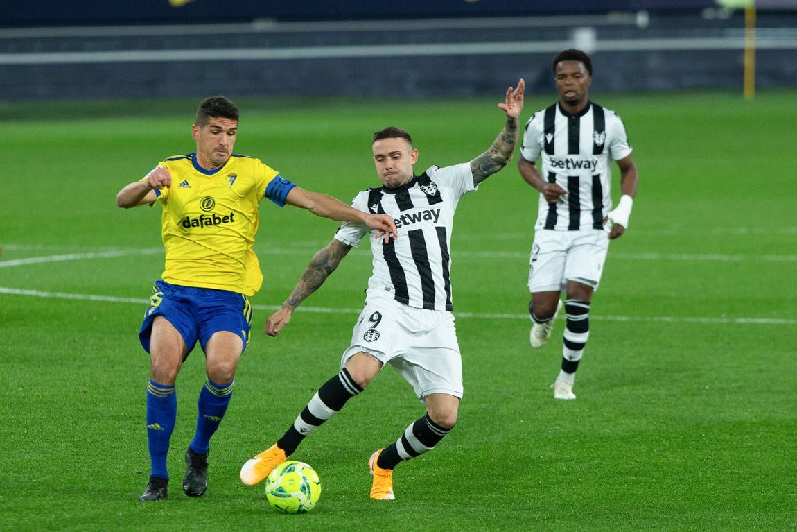 FOTOS: Las imágenes del Cádiz - Levante