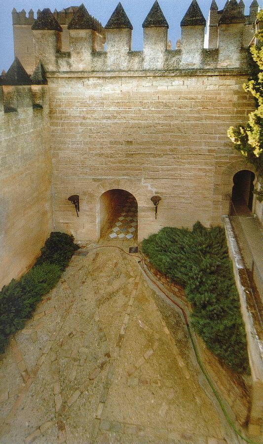 La historia del Castillo de Almodóvar del Río, en imágenes