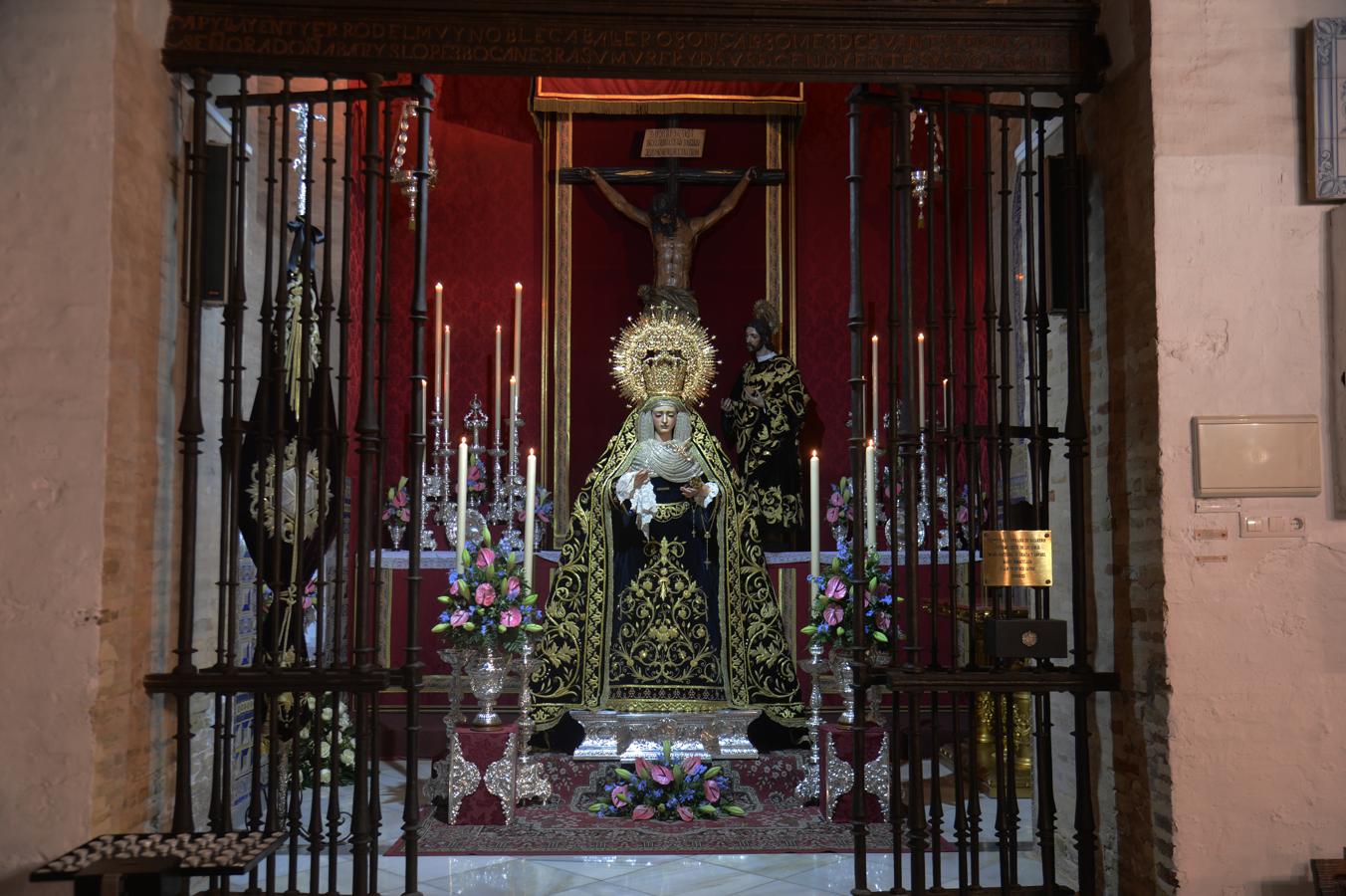 La Virgen de Gracia y Amparo de los Javieres en su capilla