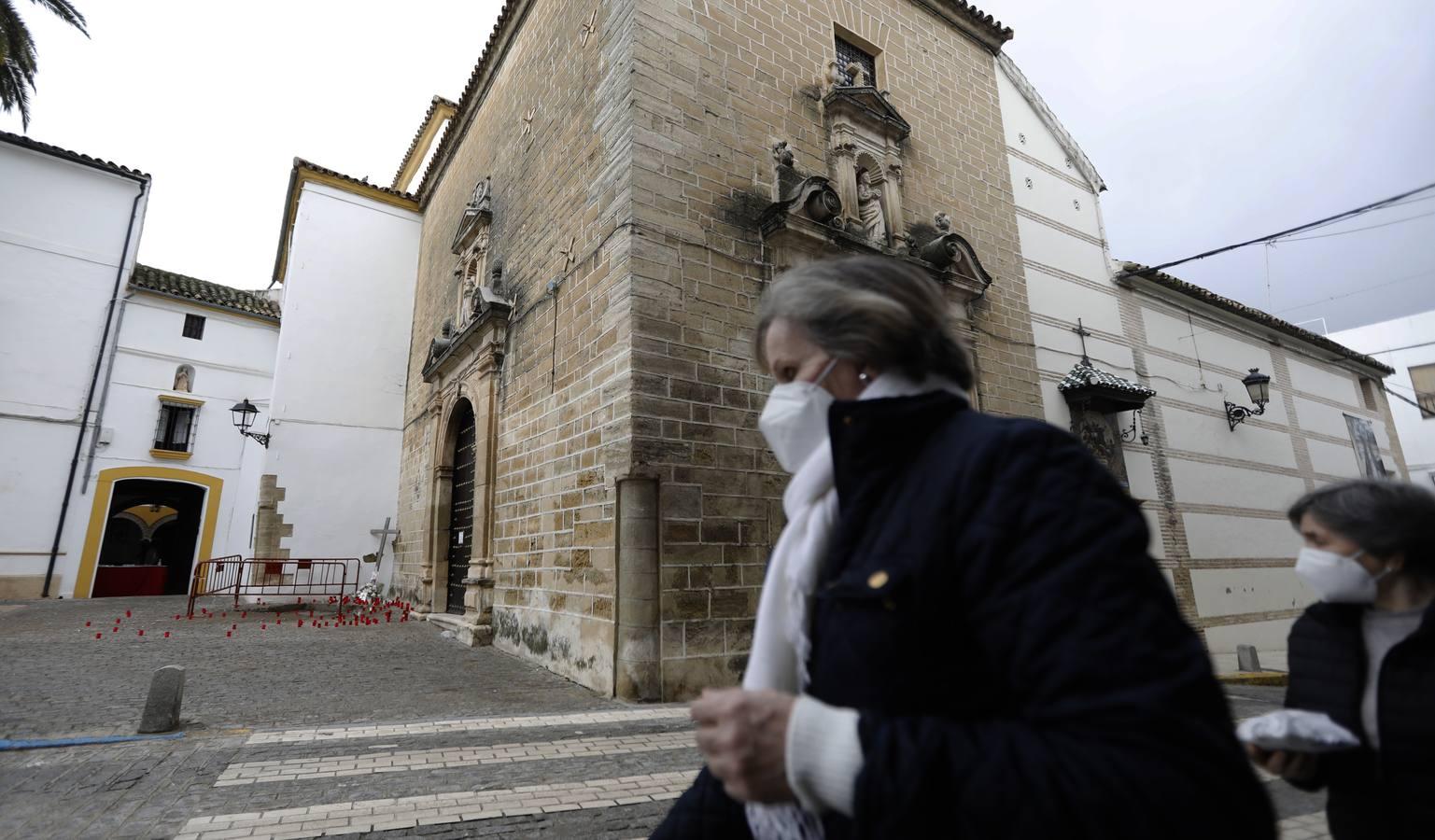 La vida cotidiana en Aguilar tras perder la cruz, en imágenes