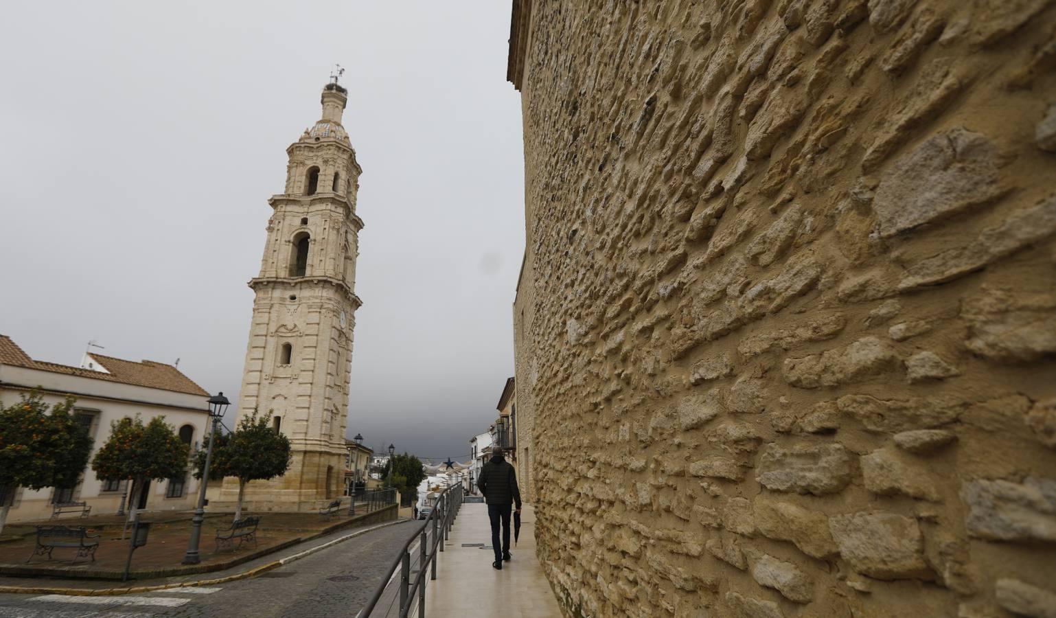 La vida cotidiana en Aguilar tras perder la cruz, en imágenes