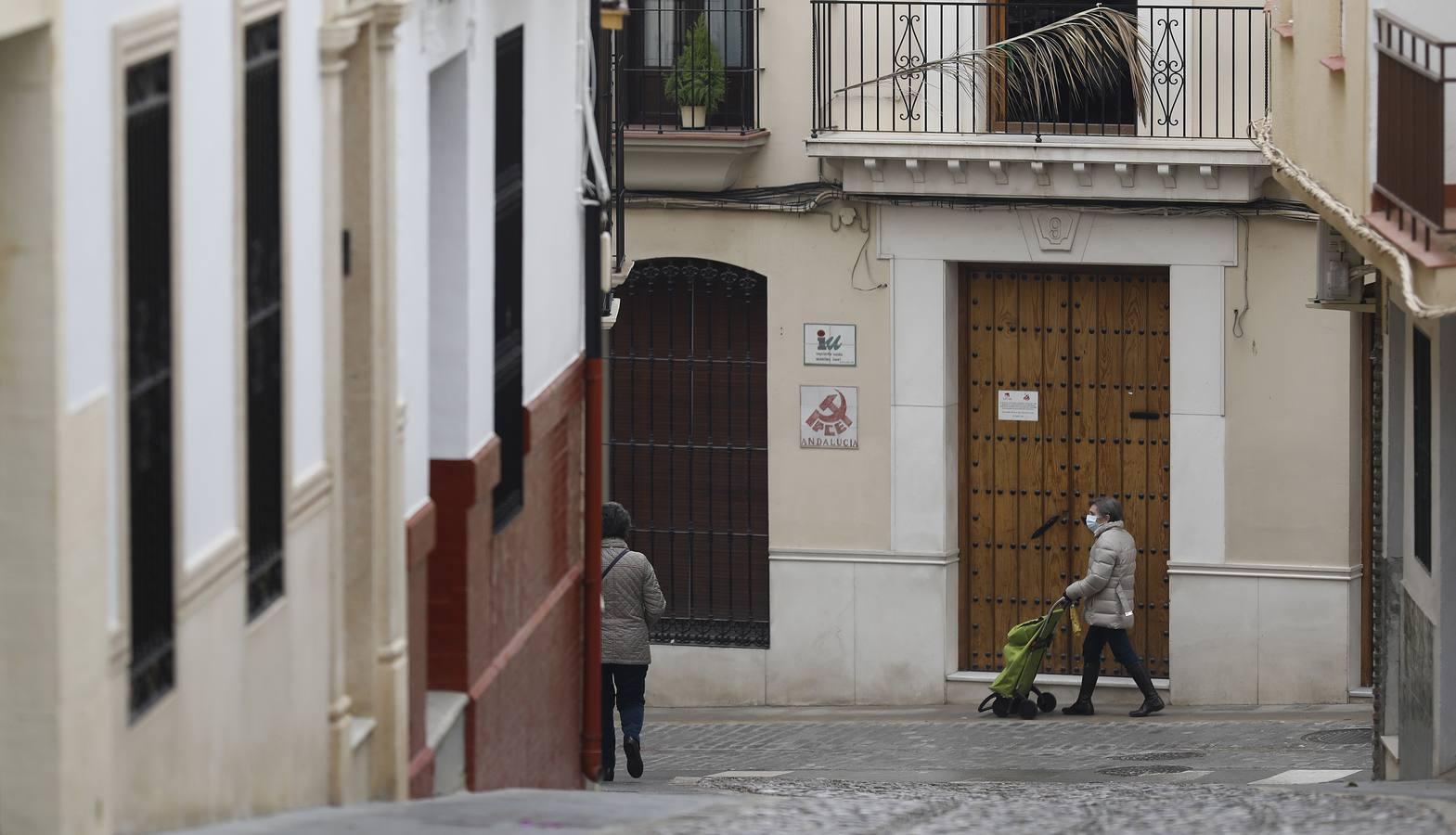 La vida cotidiana en Aguilar tras perder la cruz, en imágenes