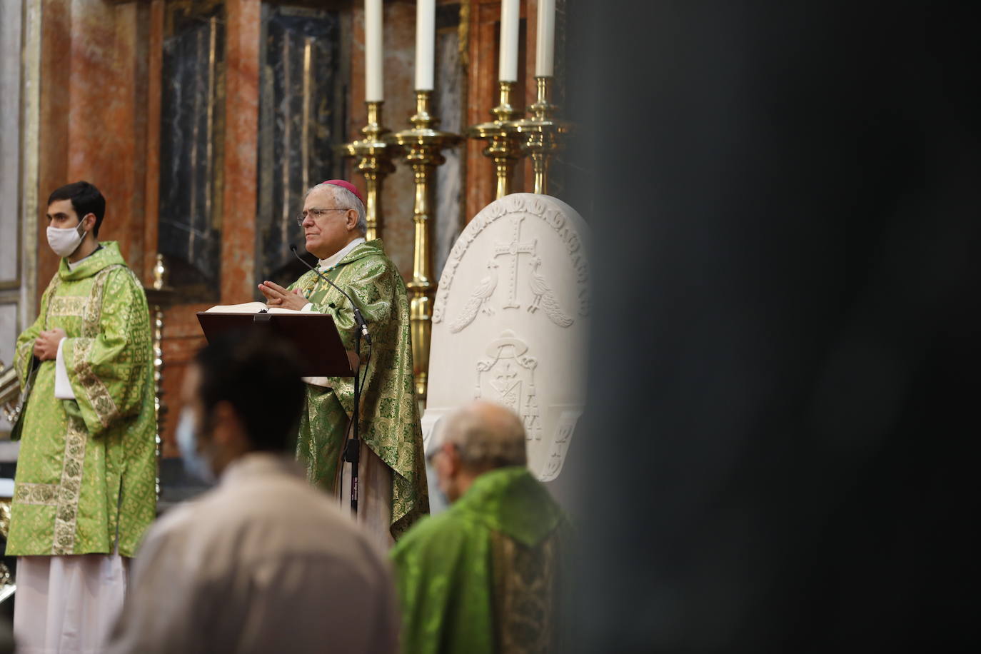 La misa en la Catedral de Córdoba por la festividad de San Francisco de Sales, en imágenes