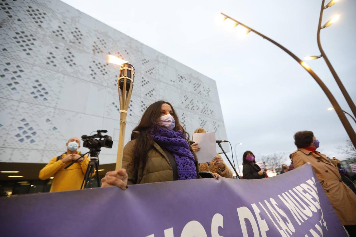 La concentración de la Plataforma contra la Violencia a las Mujeres, en imágenes