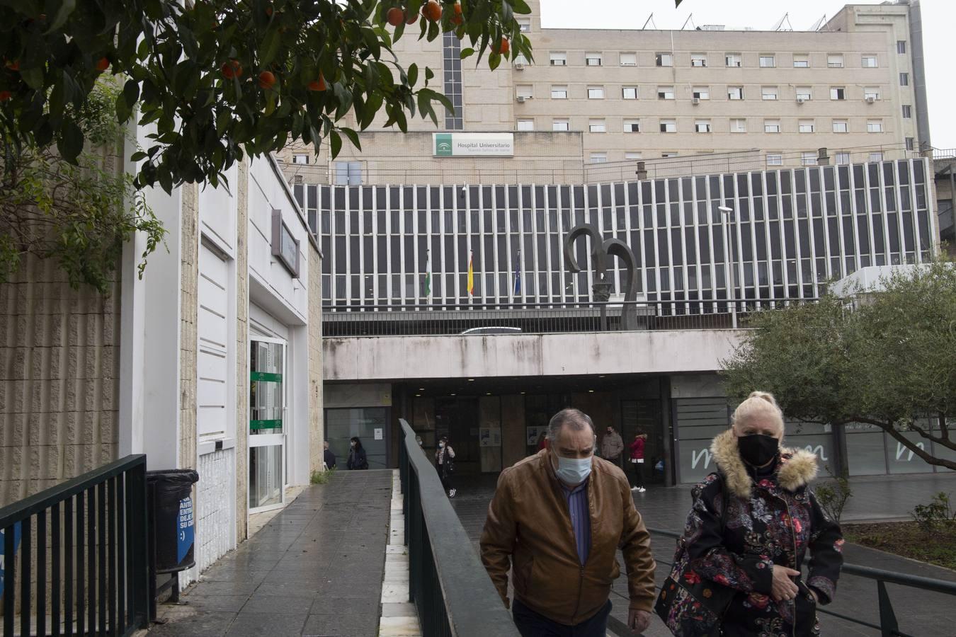 Ambiente del Hospital Universitario de Valme en Sevilla, en imágenes