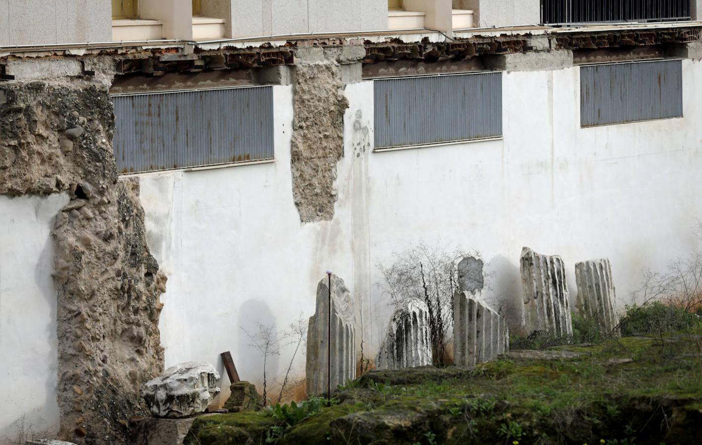 El abandono del Templo Romano, en imágenes