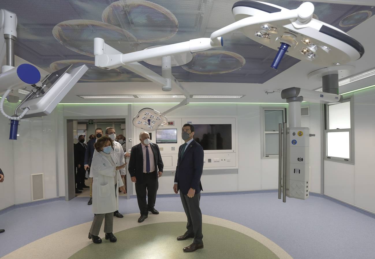 Juanma Moreno visita las nuevas instalaciones del Hospital Infantil del Virgen del Rocío